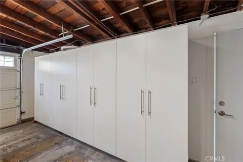 Tiny photo for 6417 Graves, Lake Balboa, CA 91406 (MLS # PF25248477)