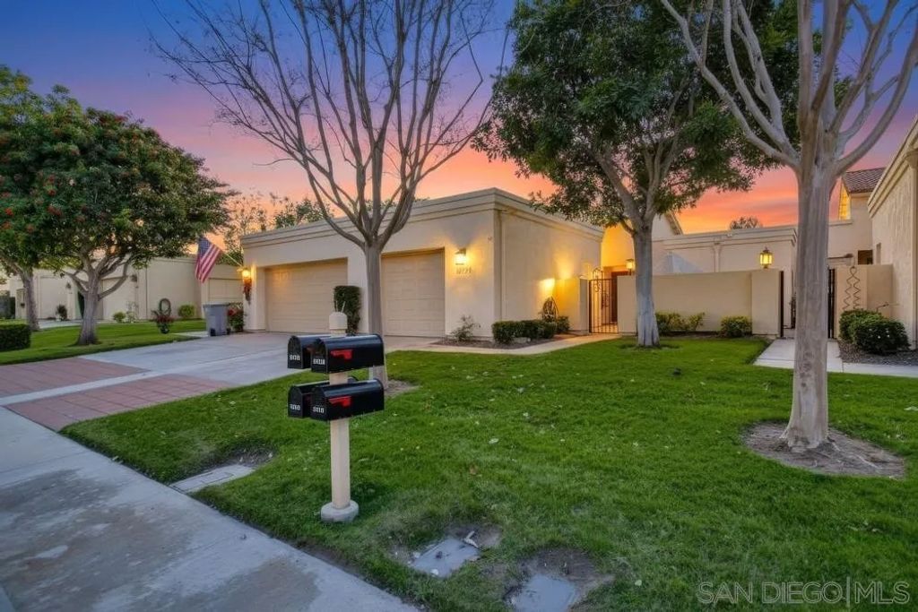 Photo of 12795 Via Moura, San Diego, CA 92128 (MLS # 2601067)