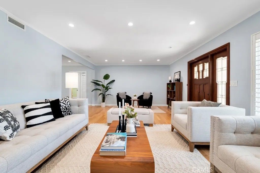 Photo of 5858 Abernathy, Los Angeles, CA 90045 (MLS # SR26003155)