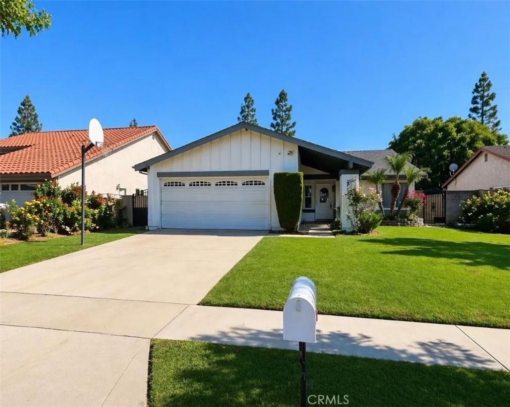 Photo of 9569 Calle Vejar, Rancho Cucamonga, CA 91730 (MLS # SW26083905)