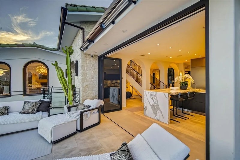 922 EMERALD BAY