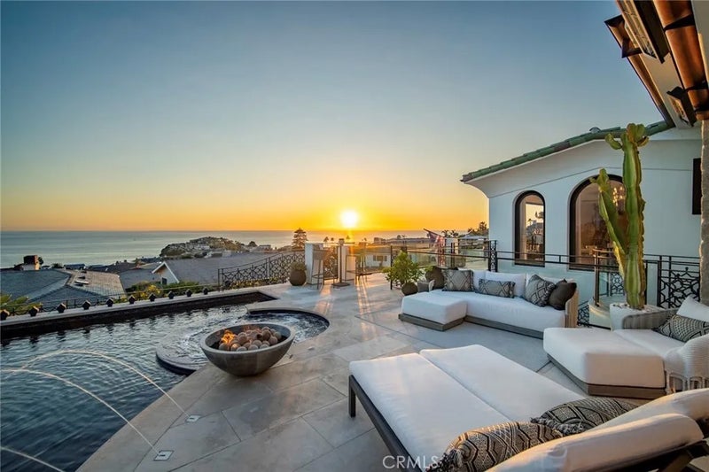 922 EMERALD BAY