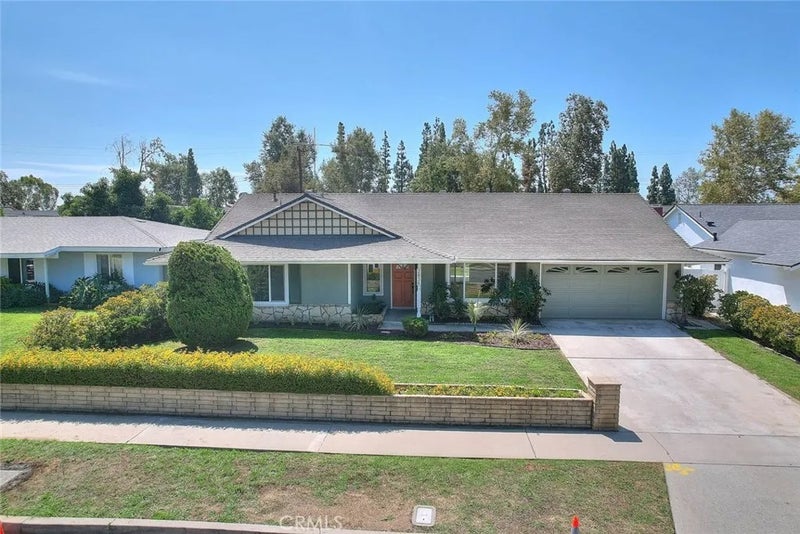 2836 Sherwood Avenue