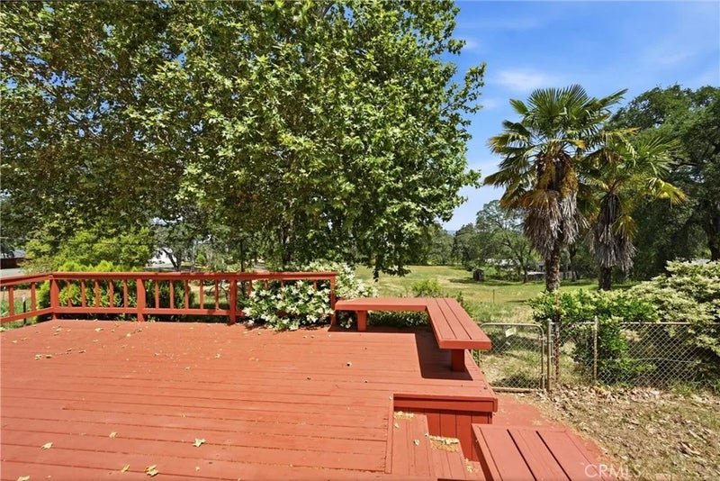 2765 Howard