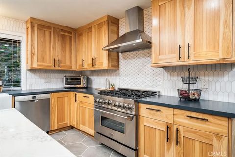 Tiny photo for 3055 Tyler St, Riverside, CA 92503 (MLS # IV25253946)