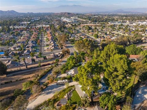 Tiny photo for 3055 Tyler St, Riverside, CA 92503 (MLS # IV25253946)