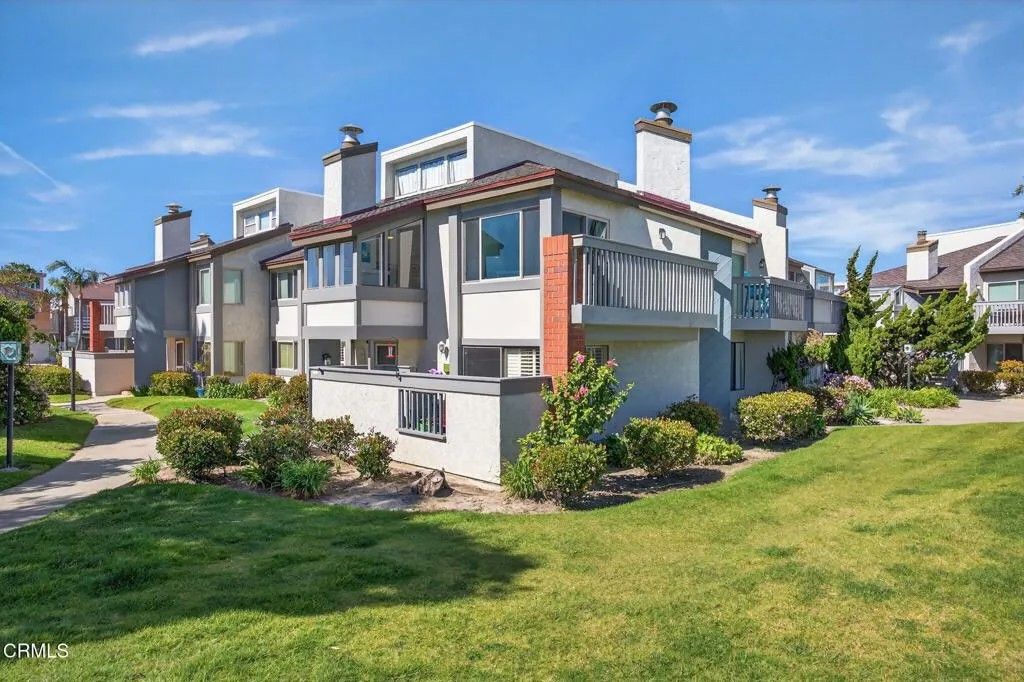 Photo of 3464 Sunset Lane, Oxnard, CA 93035 (MLS # V1-34618)