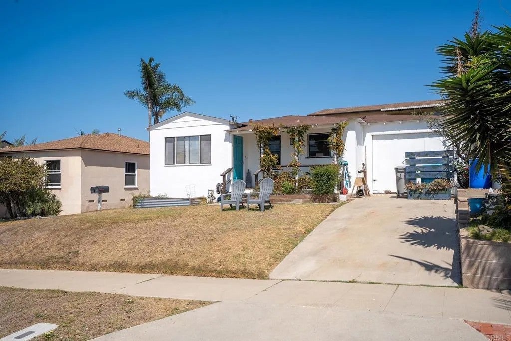 4670-72 Pescadero Avenue
