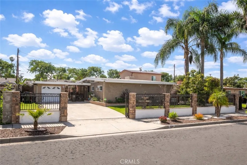 506 W Rosslynn