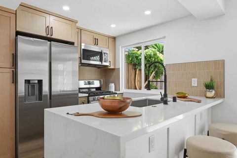 821 Del Mar Downs Road D Solana Beach CA 92075