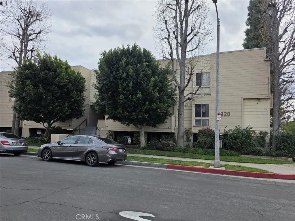 Photo of 9920 Jordan Avenue #9, Chatsworth, CA 91311 (MLS # SR26076491)