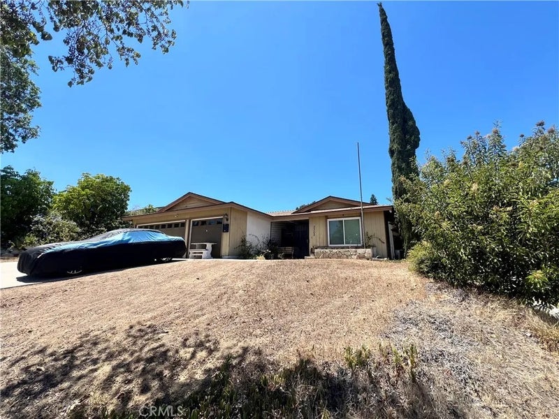 2302 Avenida Del Vista