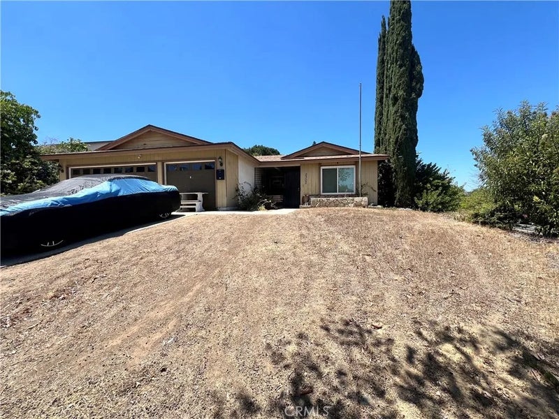 2302 Avenida Del Vista