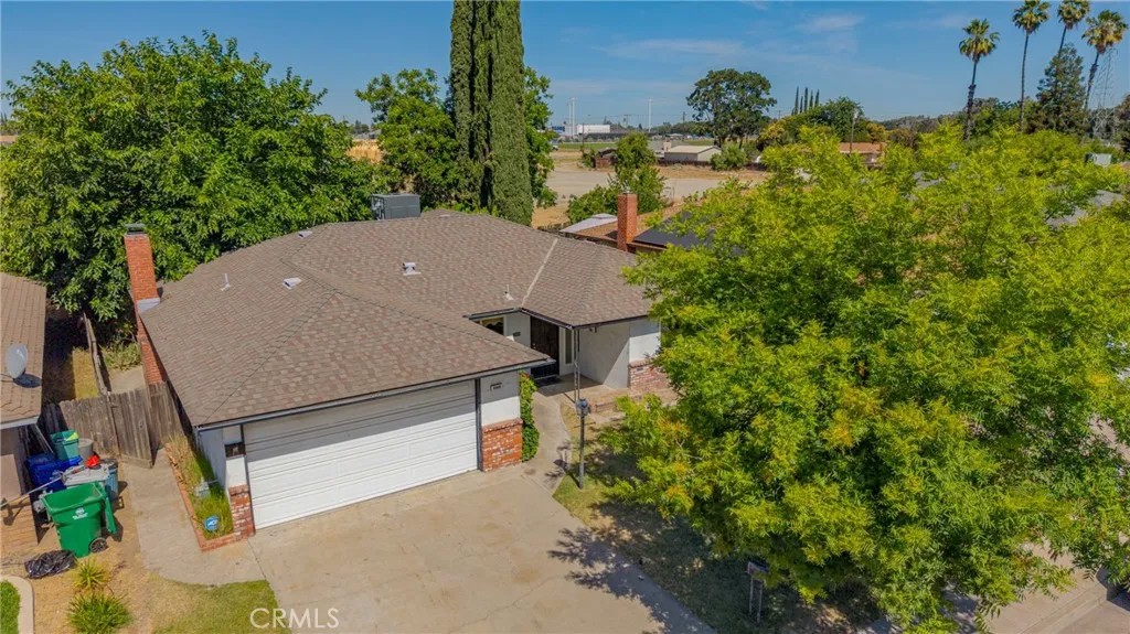 2949 Hillcrest