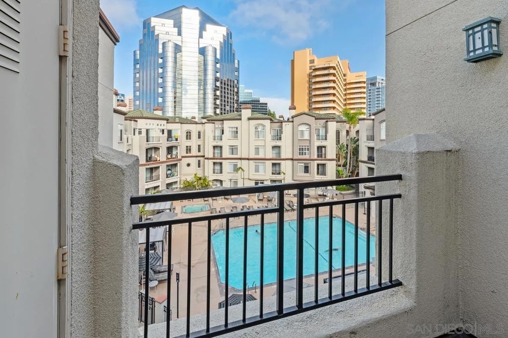 Photo of 9229 Regents RD #L427, La Jolla, CA 92037 (MLS # 260020162)