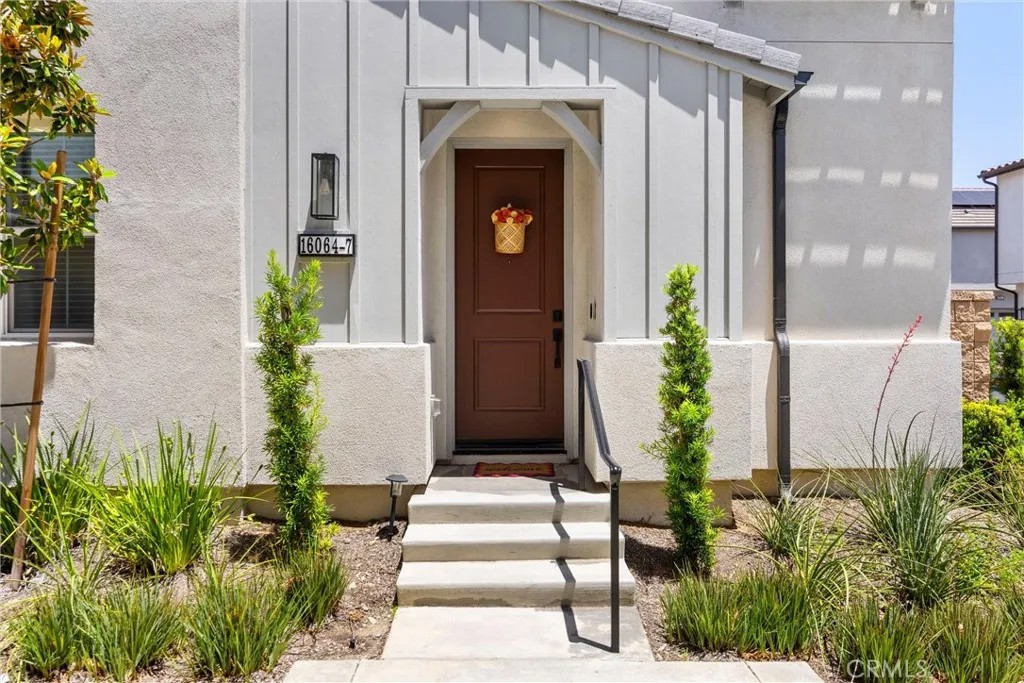 16064 Jamie Ln 7