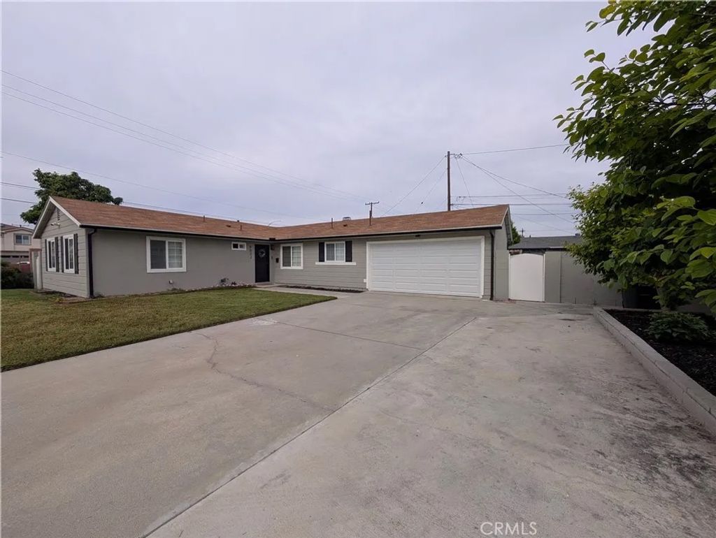 Photo of 8002 San Leon Circle, Buena Park, CA 90620 (MLS # DW26077126)