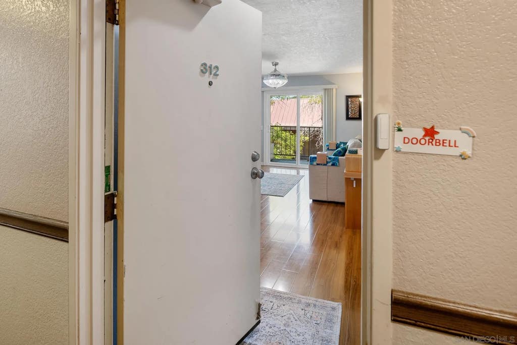 Photo of 6350 Genesee Avenue #312, San Diego, CA 92122 (MLS # 260020391)