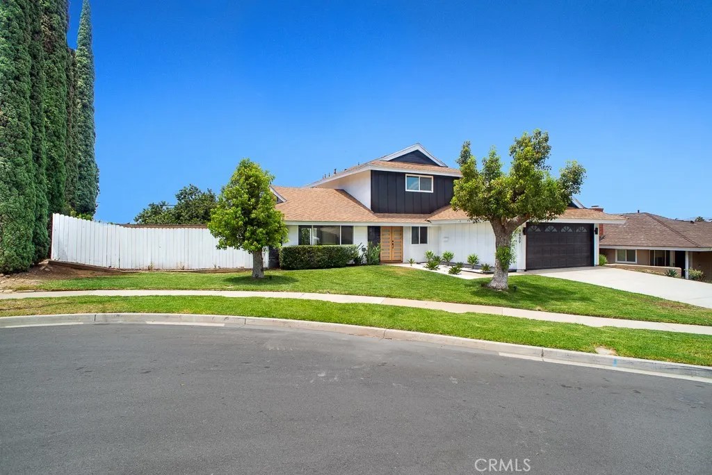 4809 E Wasatch Drive