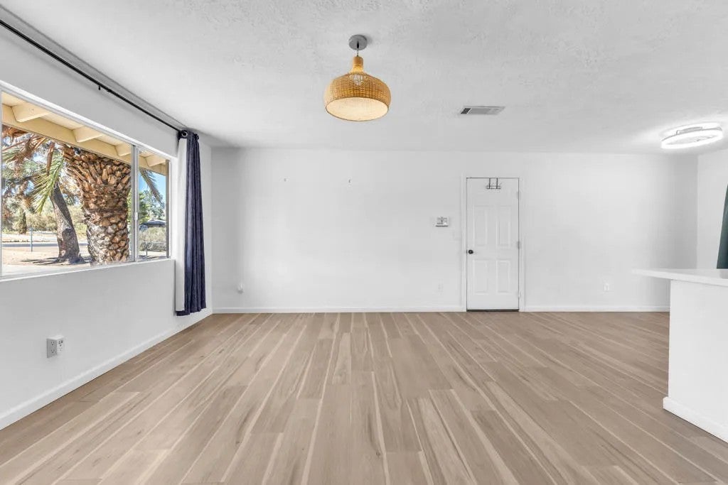 56616 Mountain View Trail
