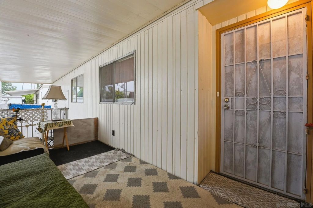 Photo of 2280 E Valley Pwky PKWY #21, Escondido, CA 92027 (MLS # 260011498)