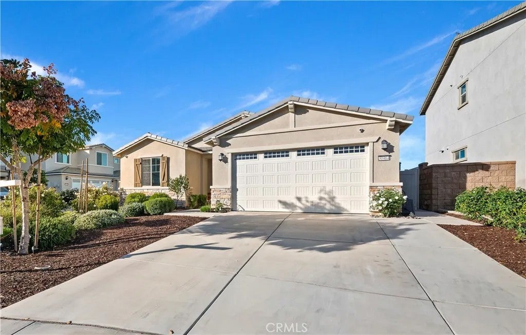 Photo of 30464 Astoria Lane, Murrieta, CA 92563 (MLS # SW26012702)