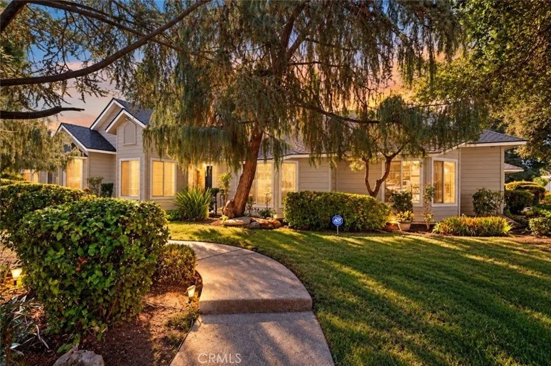 10779 N Silver Lake