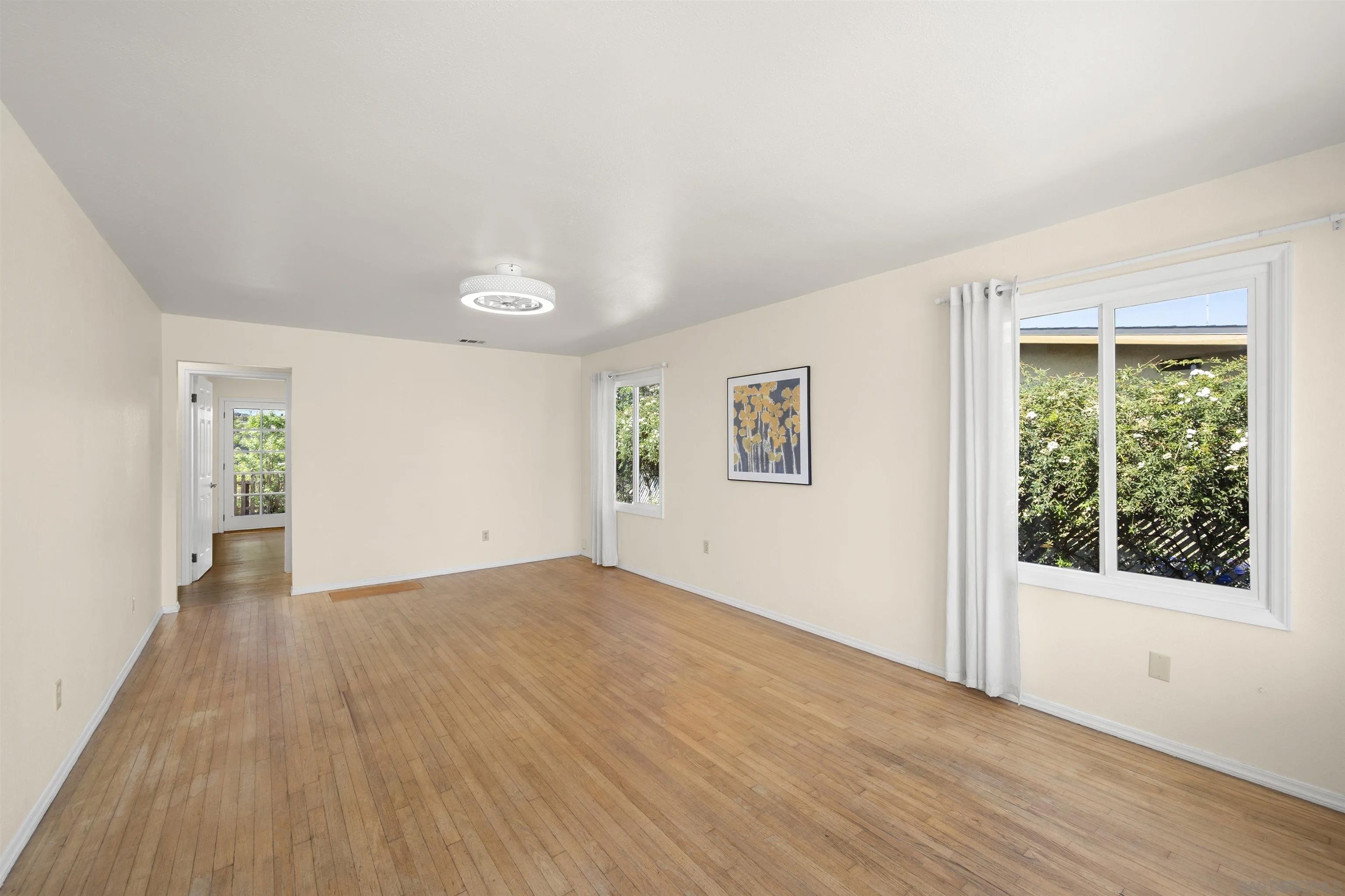 2762 Ridge View Drive