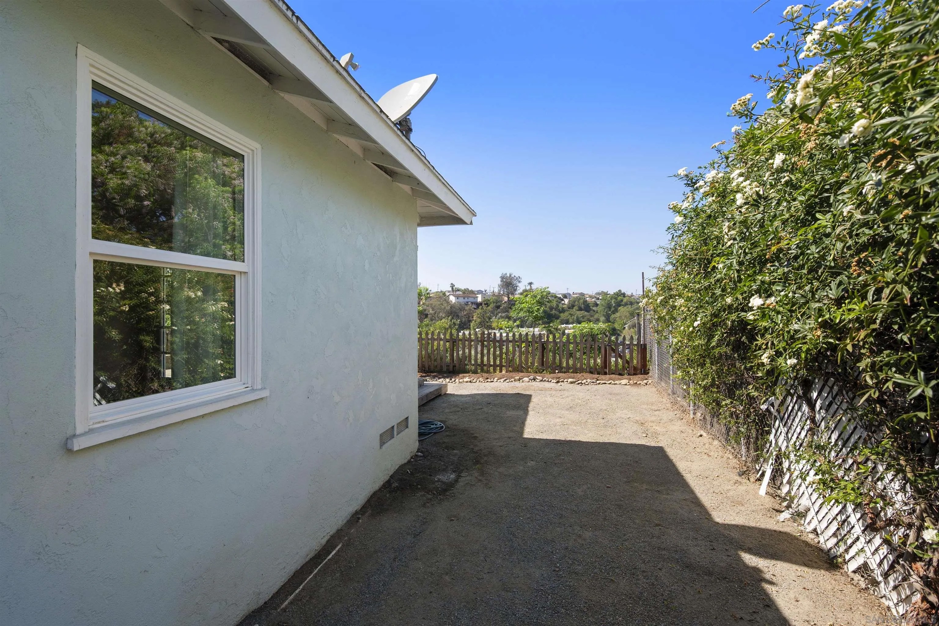 2762 Ridge View Drive