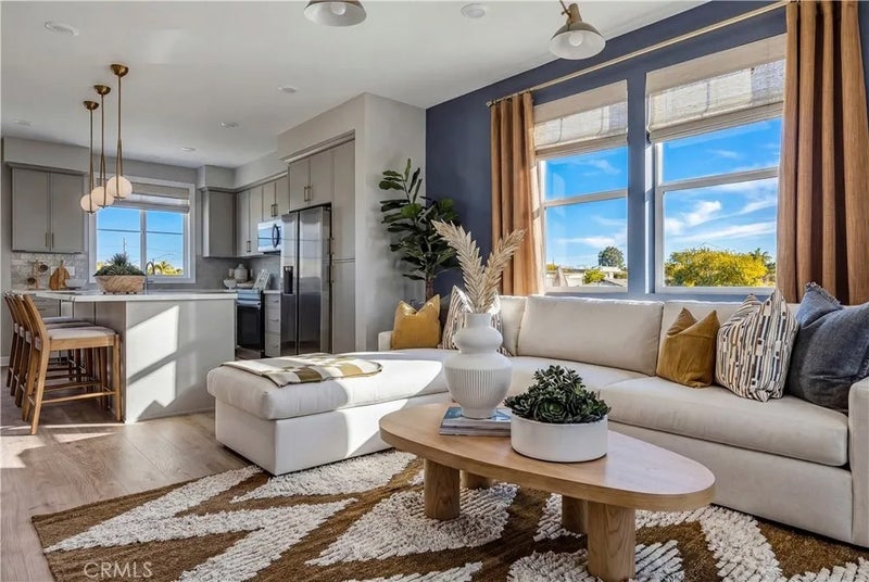 12719 Azure Way 24