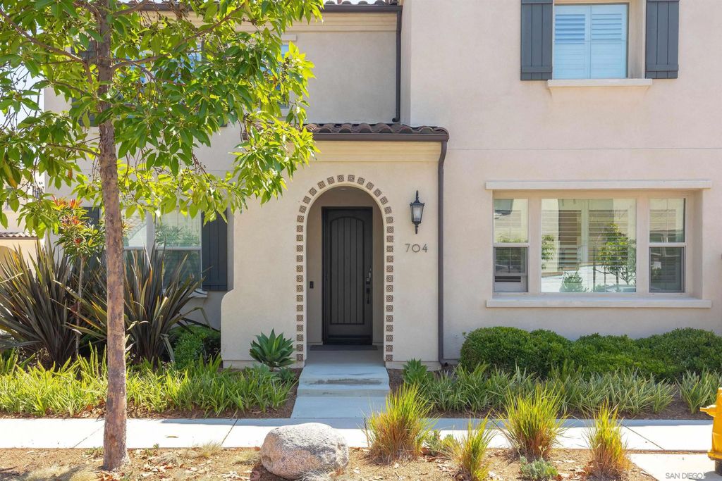 Photo of 704 Merit Dr, San Marcos, CA 92078 (MLS # 250036072)