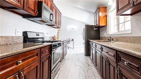 Tiny photo for 5615 Buckboard Dr, San Bernardino, CA 92407 (MLS # IV25238847)