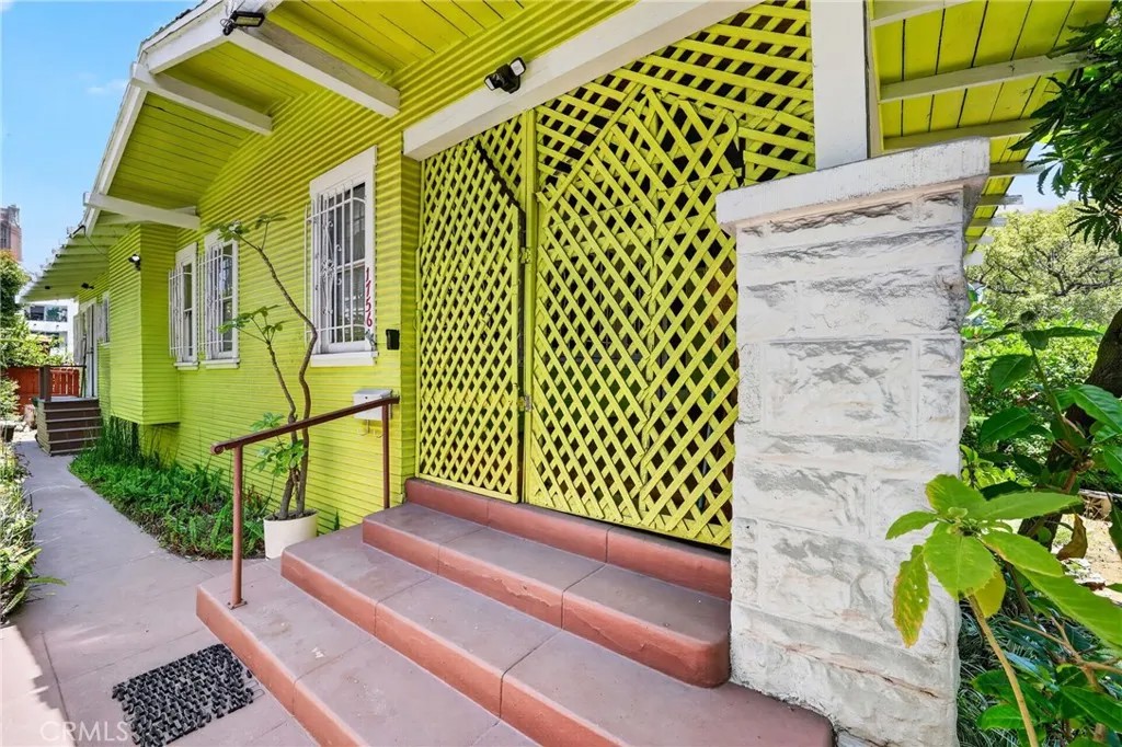 1756 Vista Del Mar