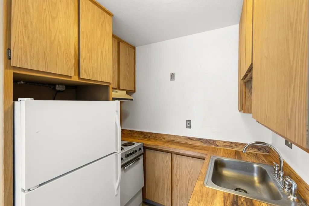 3776 Alabama Street C318