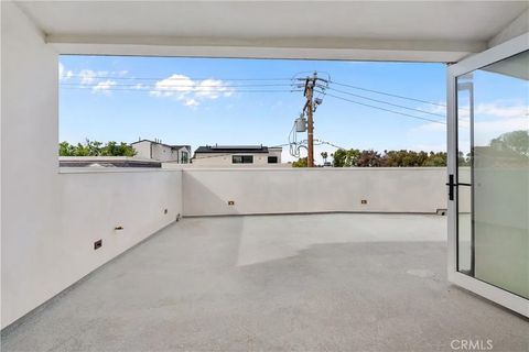 Tiny photo for 319 Jasmine Ave, Corona Del Mar, CA 92625 (MLS # OC25251386)