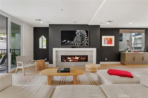 Tiny photo for 319 Jasmine Ave, Corona Del Mar, CA 92625 (MLS # OC25251386)