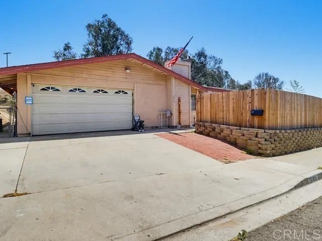 5949 Tonawanda Drive