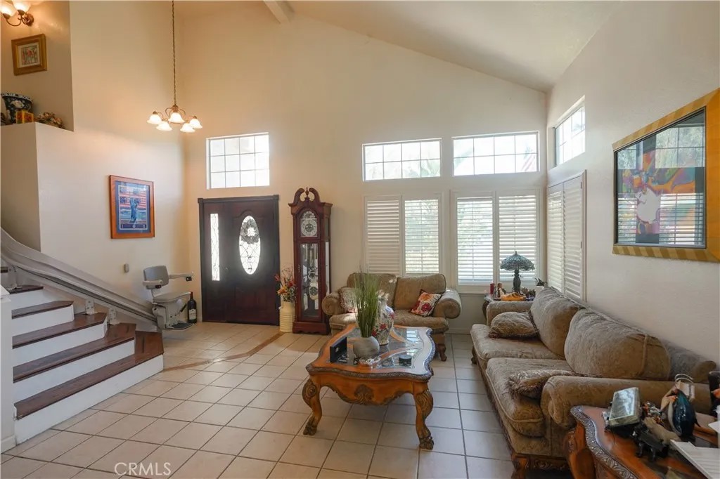 1218 Estrella Court