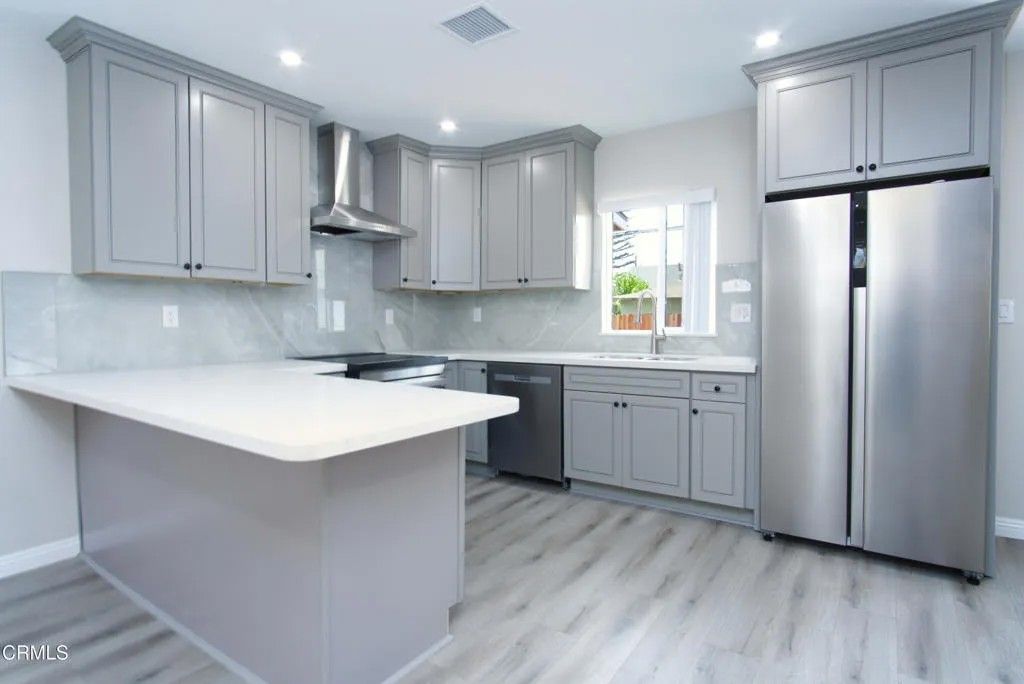 Photo of 123 S Juanita Avenue, Oxnard, CA 93030 (MLS # V1-33801)