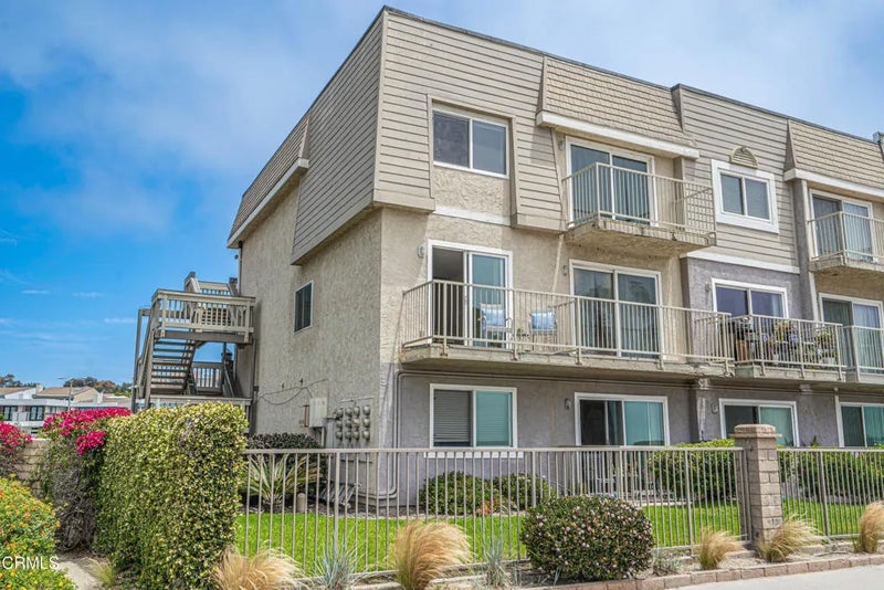 201 E Surfside Drive