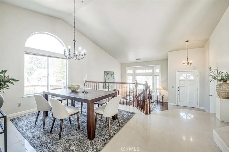1170 N Homsy