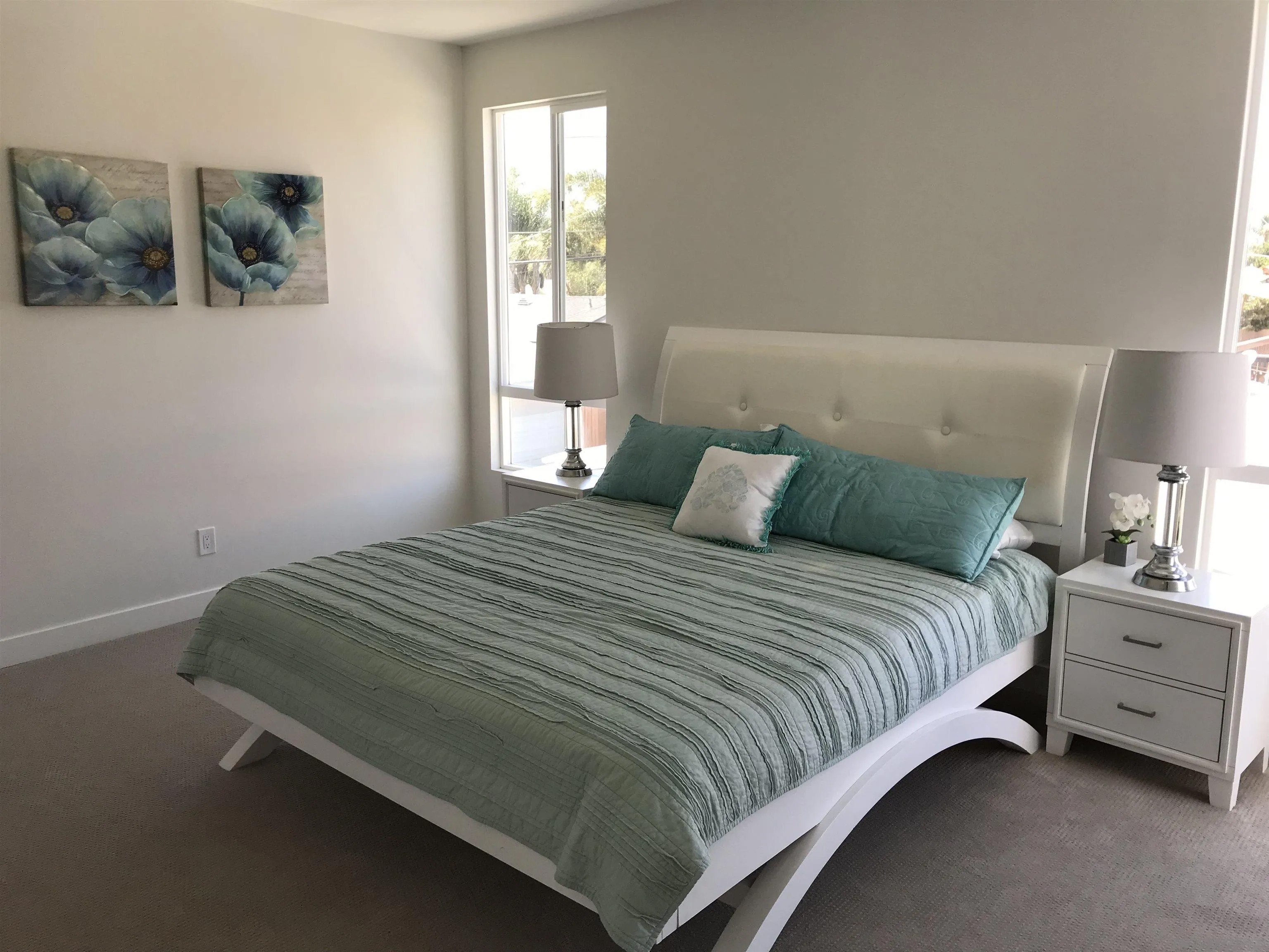 271 Evergreen Avenue