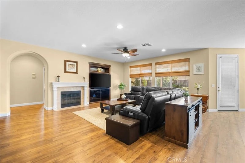 29421 Lake Hills