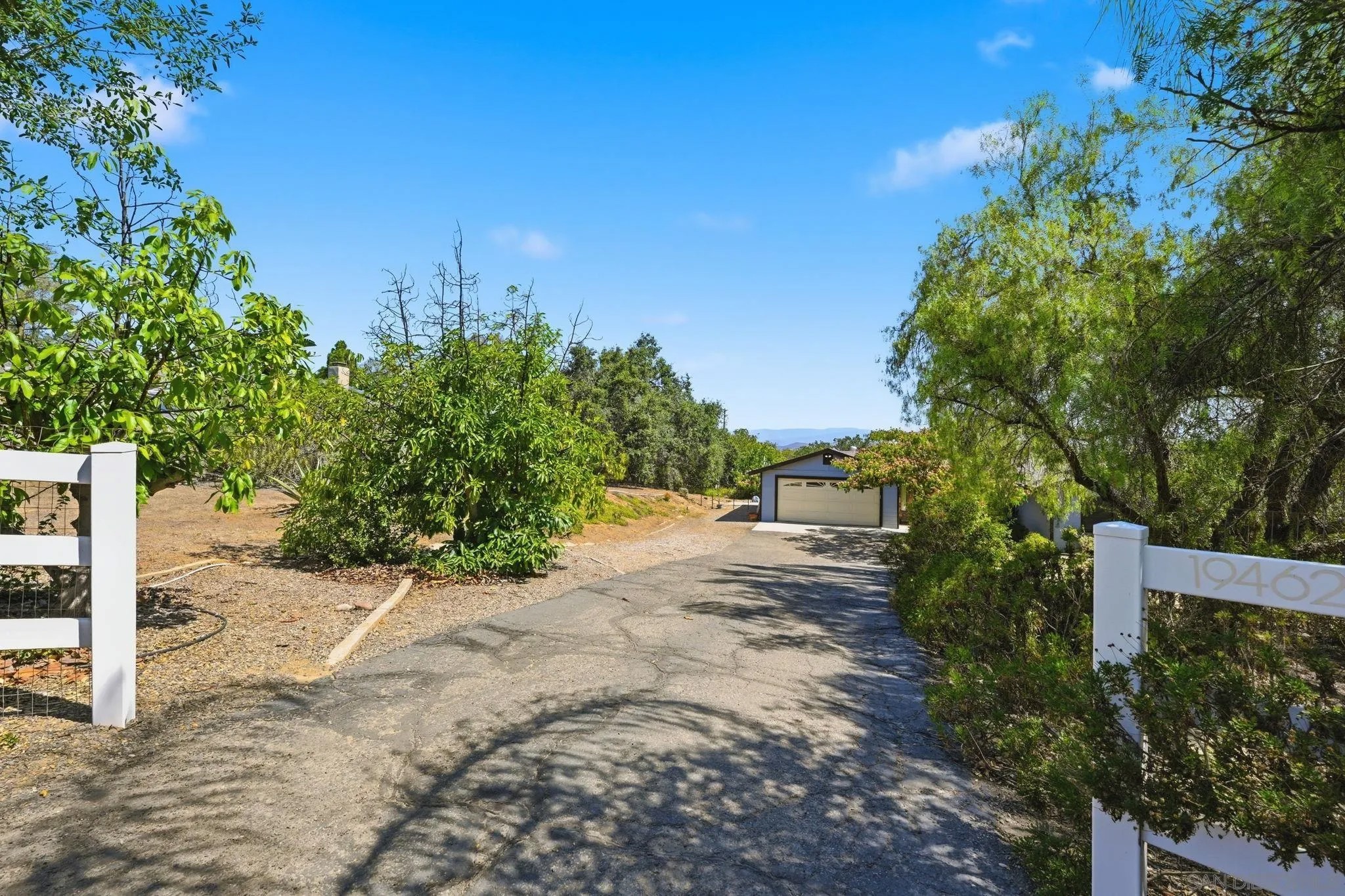 19462 Split Rock Rd