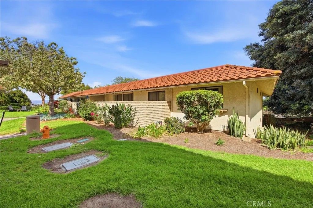 Photo of 3107 Via Serena #P, Laguna Woods, CA 92637 (MLS # OC26073609)