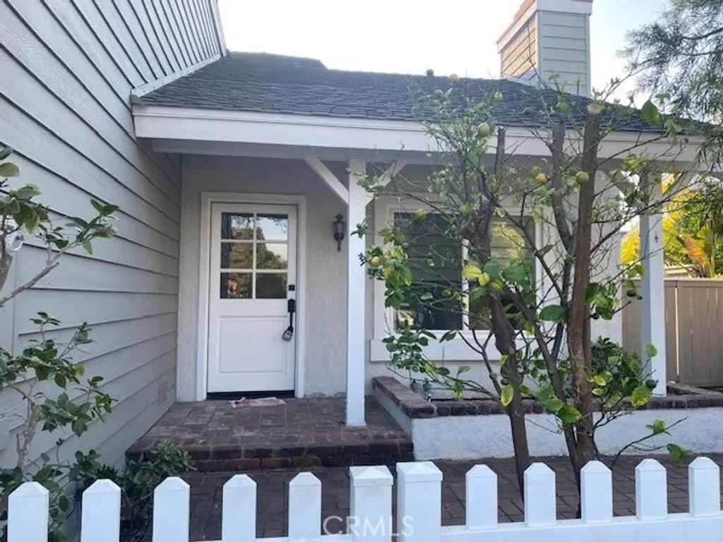 Photo of 12 Amberleaf, Irvine, CA 92614 (MLS # OC26067614)