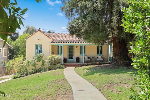 Photo of 1719 Gillette Crescent, South Pasadena, CA 91030 (MLS # P1-28216)
