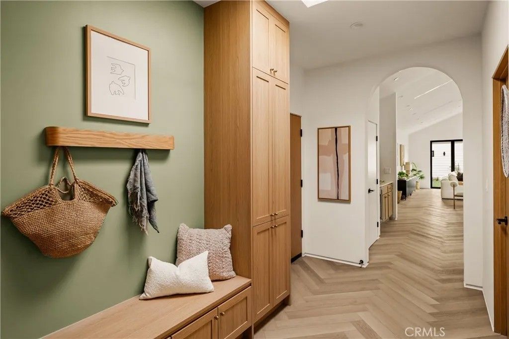 Photo of 15337 Lemay Street, Van Nuys, CA 91406 (MLS # DW26057780)