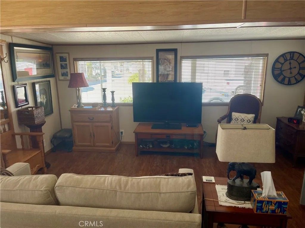 Photo of 833 Chestnut Drive, San Jacinto, CA 92583 (MLS # SW24225140)