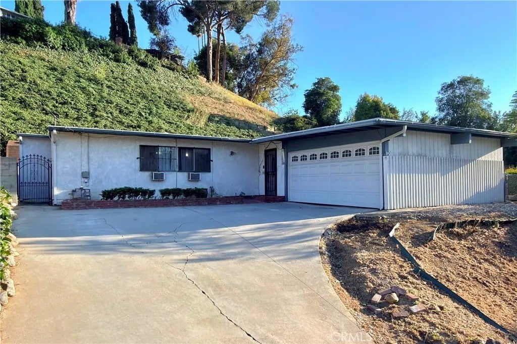 1240 Branham